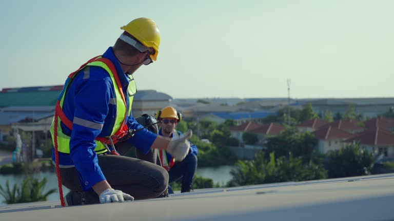 Best Roof Insulation Installation  in Parker City, IN